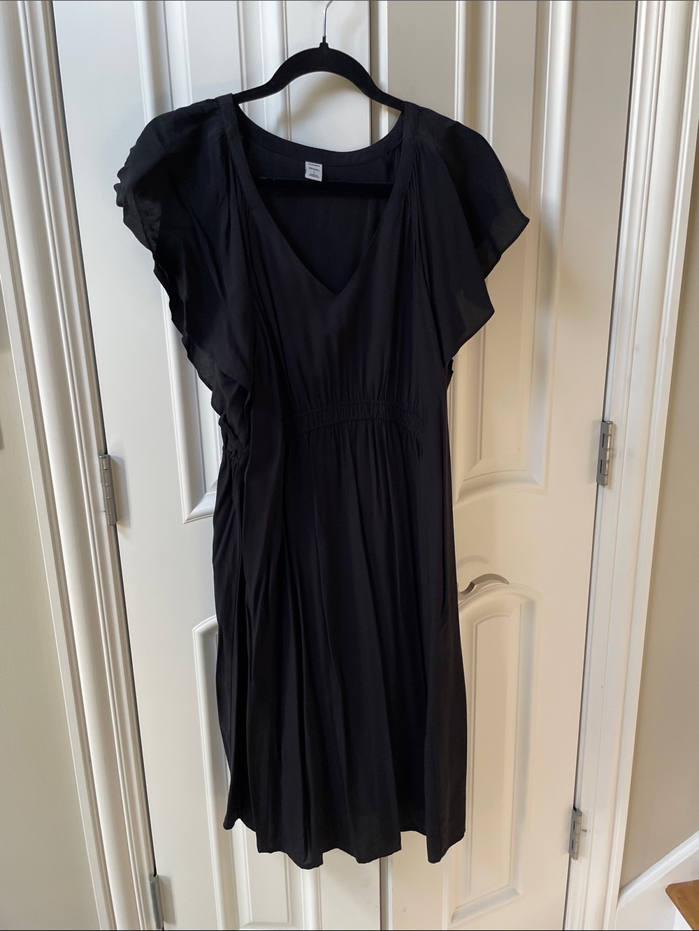 Old Navy Black Maternity V-Neck Flutter Sleeve Dress